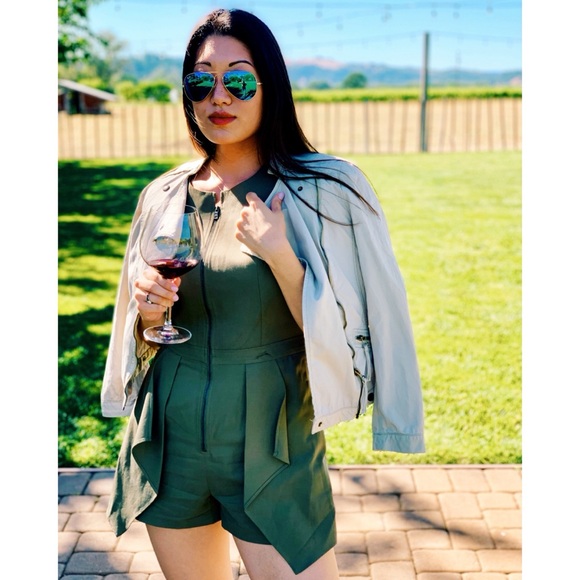 Meet your Posher, Hannah - Picture 2 of 3